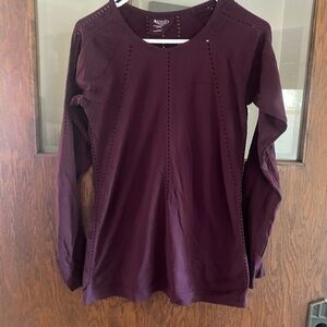 Athleta Women's Burgundy Long Sleeve Top